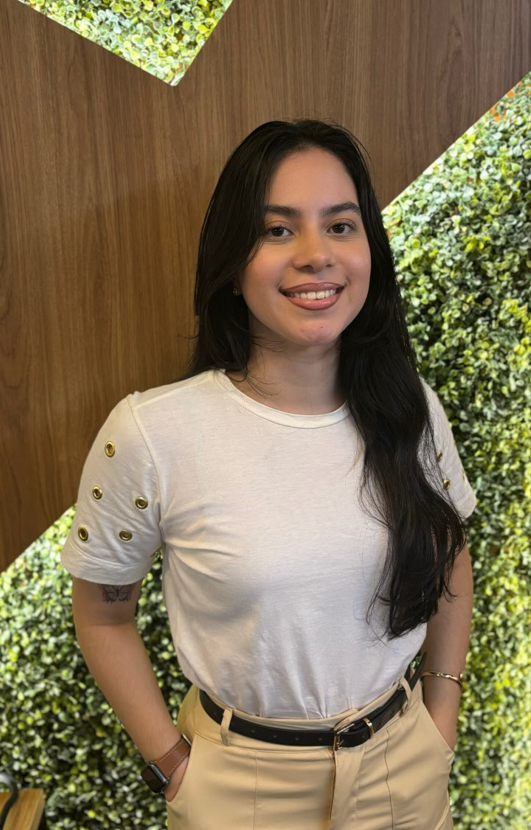 Yara Gomes - Gestora de Projetos ALMA Negócios